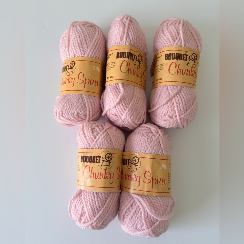 Bouquet Chunky Spun Yarn Light Pink 5 Skeins Wool Acrylic Blend Vintage